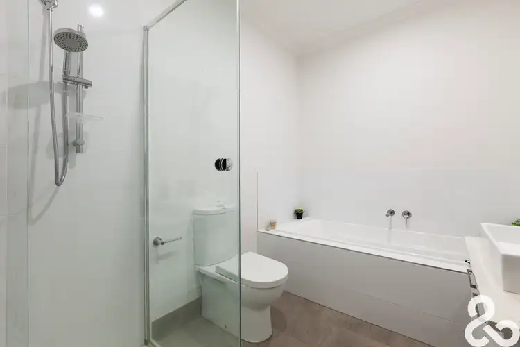 Sixth view of Homely unit listing, 2/82 Mill Park Drive, Mill Park VIC 3082