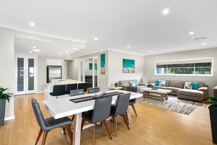 121 Fisher Street, Oak Flats NSW 2529
