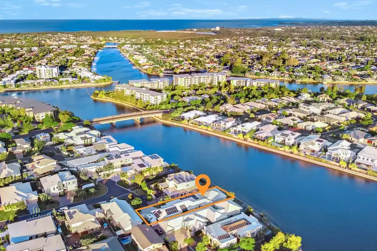 8 Buoy Court, Birtinya QLD 4575