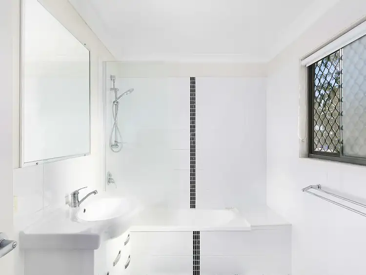 Sixth view of Homely unit listing, 1/71 Richmond Street, Berserker QLD 4701