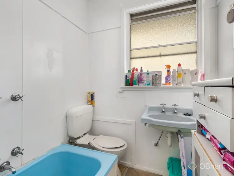 Fifth view of Homely house listing, 10 Rosemary Crescent, Frankston North VIC 3200