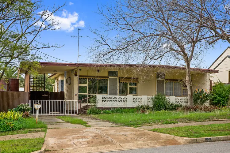 2 Mawson Street, Para Hills SA 5096