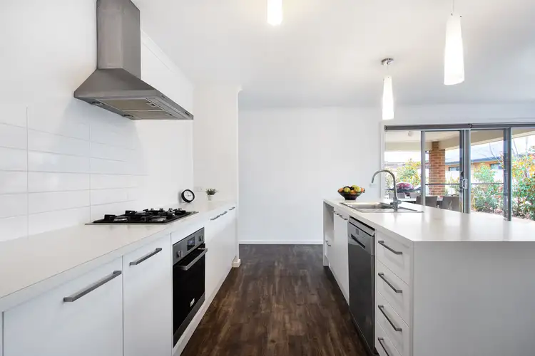 Sixth view of Homely house listing, 5 Kent Place, Strathfieldsaye VIC 3551