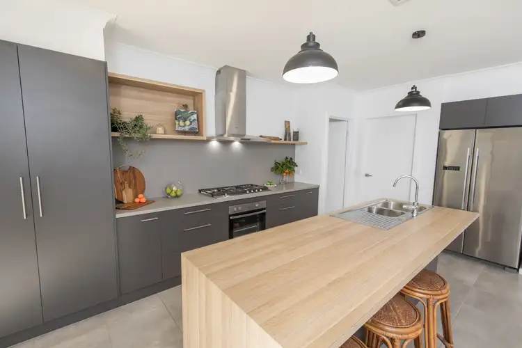 Second view of Homely townhouse listing, 4/1 Ribarits Court, Mildura VIC 3500