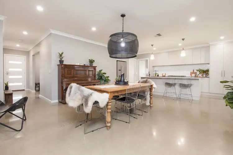Fifth view of Homely townhouse listing, 1/1 Ribarits Court, Mildura VIC 3500