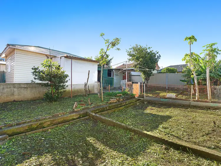 Sixth view of Homely house listing, 31 Barina Avenue, Lake Heights NSW 2502