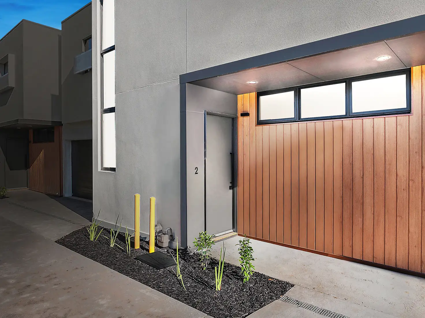 Main view of Homely townhouse listing, 2/127 Barrabool Road, Highton VIC 3216