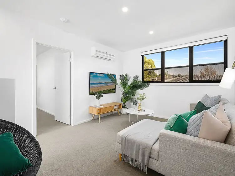 Fourth view of Homely townhouse listing, 2/127 Barrabool Road, Highton VIC 3216