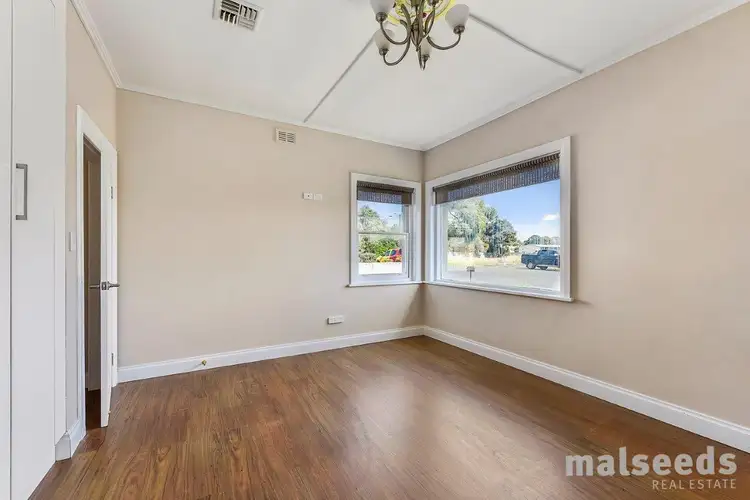 Fifth view of Homely house listing, 10 Hammer Court, Mount Gambier SA 5290