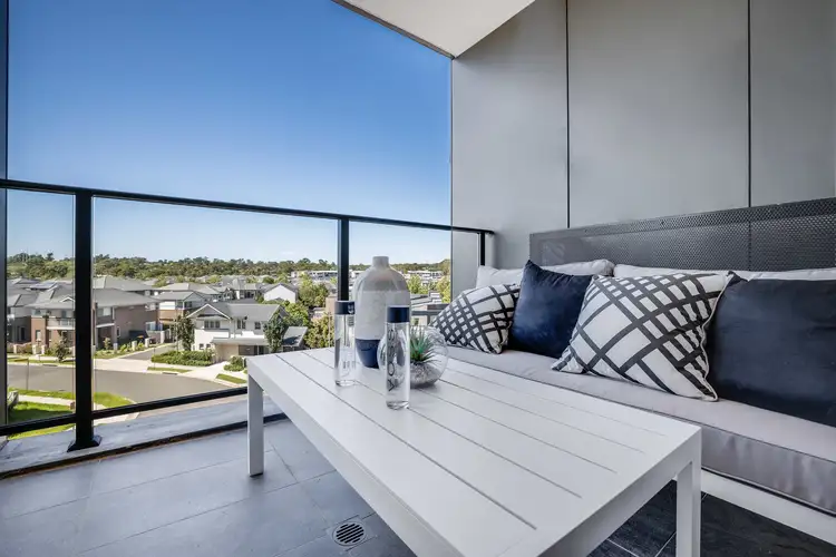 513/60 Lord Sheffield Circuit, Penrith NSW 2750