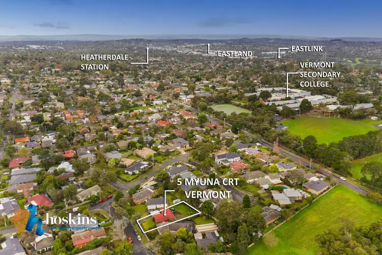Third view of Homely house listing, 5 Myuna Court, Vermont VIC 3133