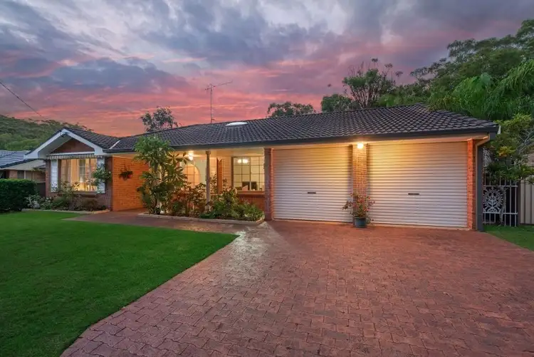 110 Government Road, Shoal Bay NSW 2315