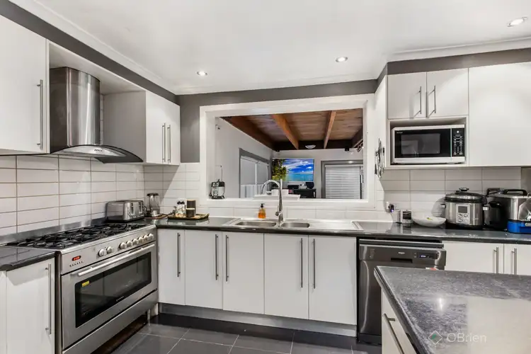 Third view of Homely house listing, 4 Simmonds Place, Endeavour Hills VIC 3802