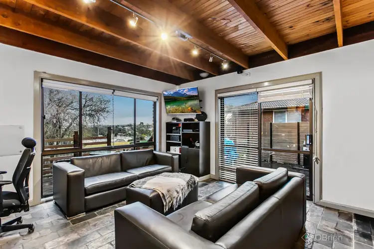 Fifth view of Homely house listing, 4 Simmonds Place, Endeavour Hills VIC 3802