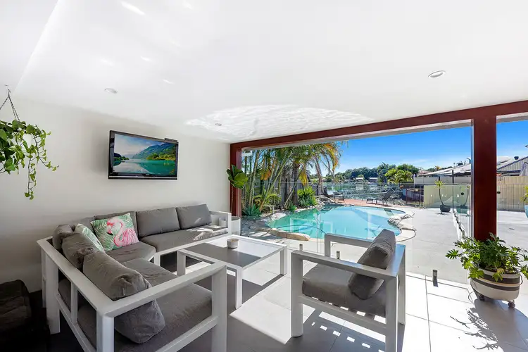 27 Mainsail Street, Currumbin Waters QLD 4223