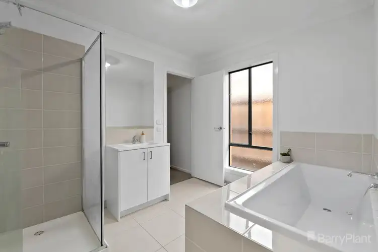 Fifth view of Homely house listing, 18 Newcastle Drive, Officer VIC 3809