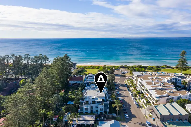 Third view of Homely apartment listing, 2/4 Narrabeen Street, Narrabeen NSW 2101