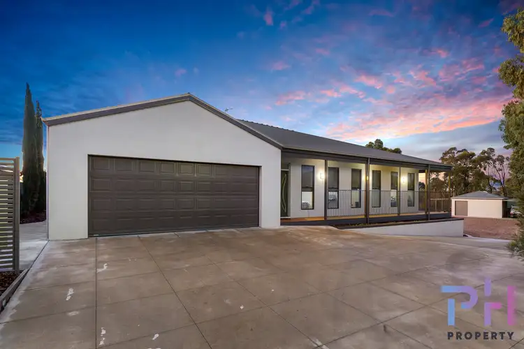 9 Fellows Place, Maiden Gully VIC 3551