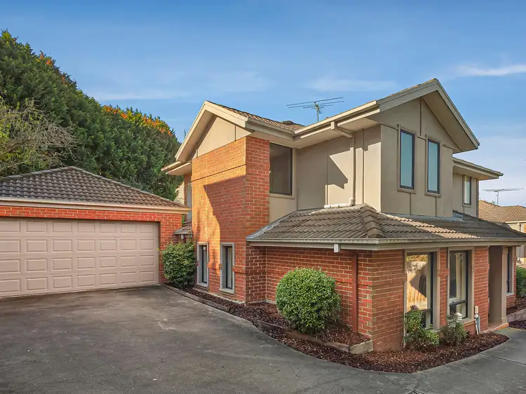 2/8 Yarraleen Place, Bulleen VIC 3105