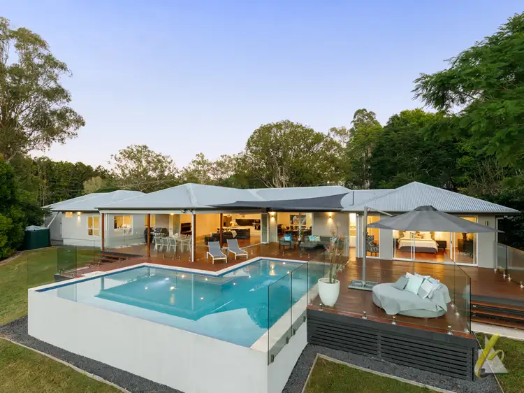 25 Nioka Street, Brookfield QLD 4069
