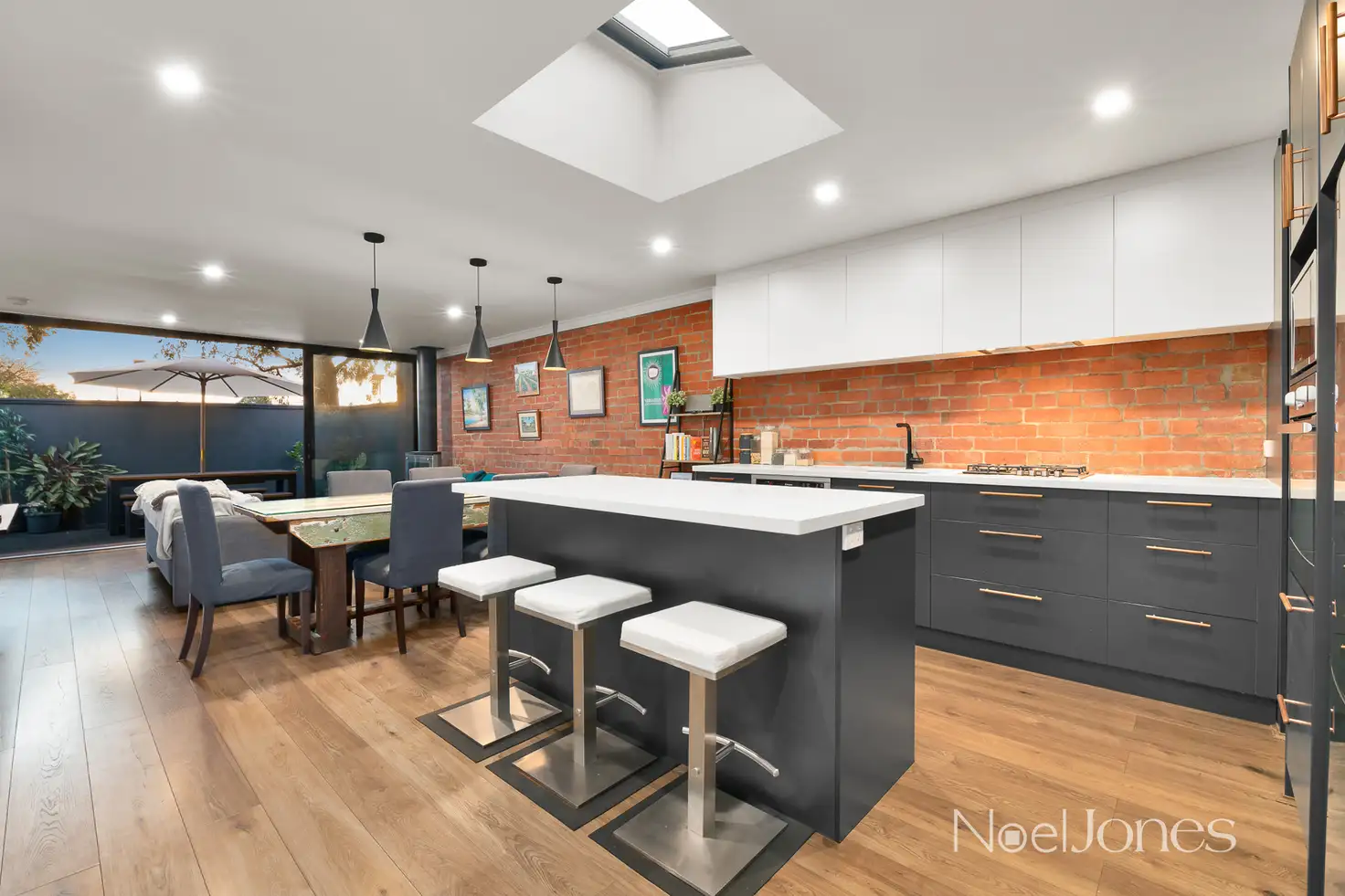 Main view of Homely unit listing, 10/24 Wattle Road, Hawthorn VIC 3122