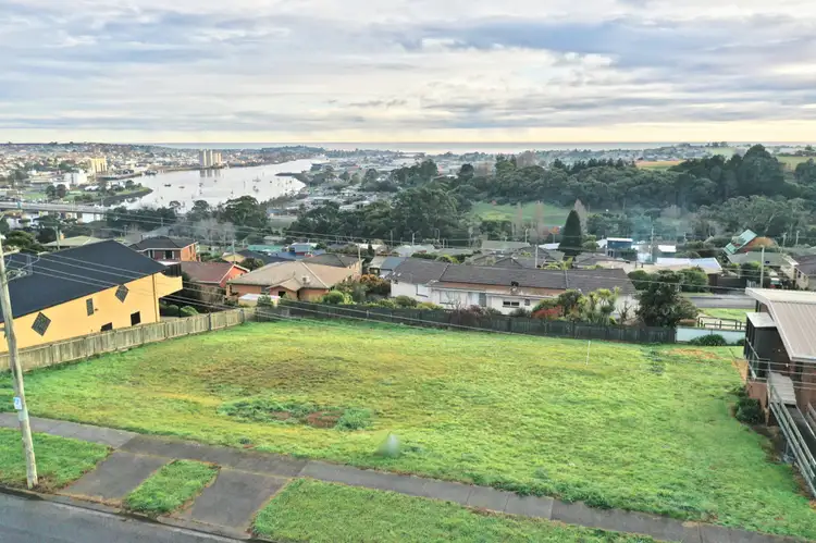 14 Skyline Drive, East Devonport TAS 7310