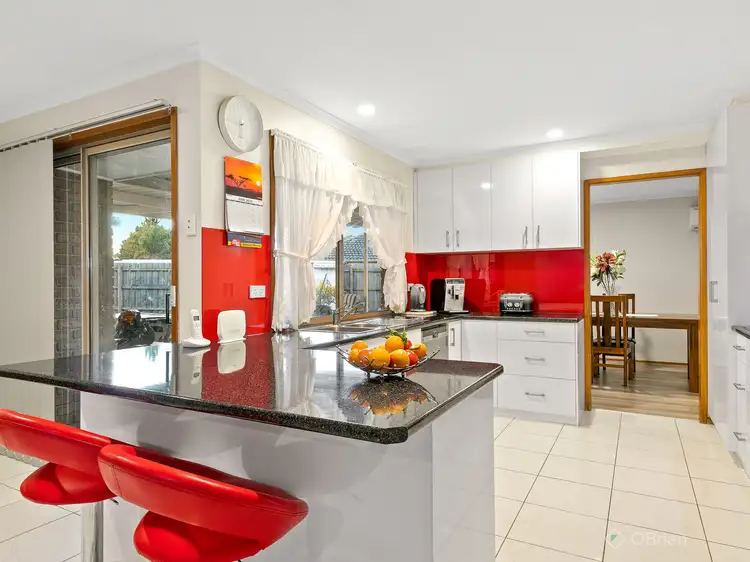 Second view of Homely house listing, 3 Hazeldean Court, Hampton Park VIC 3976