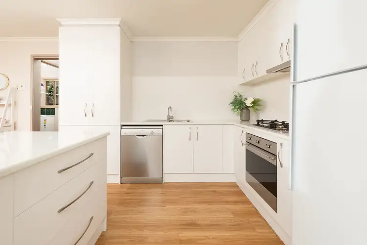 Fifth view of Homely house listing, 4 Jackson Drive, Wodonga VIC 3690