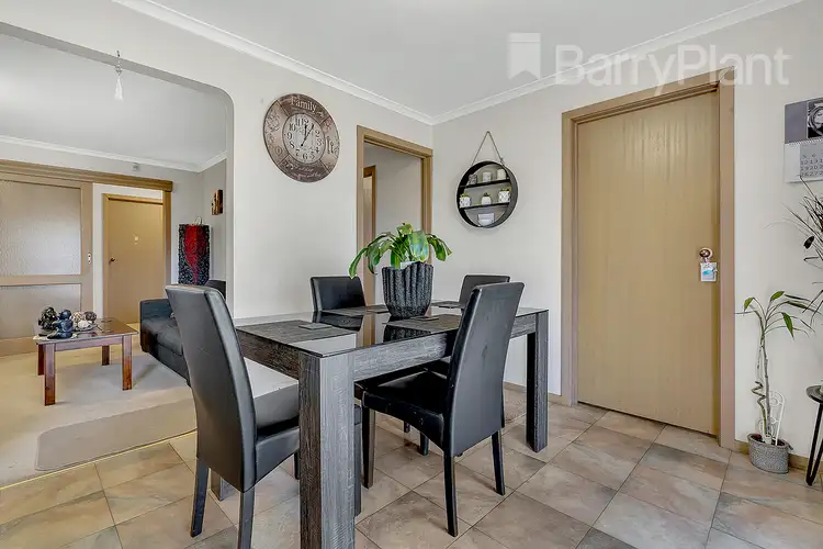 Fifth view of Homely house listing, 19 Redwood Close, Meadow Heights VIC 3048