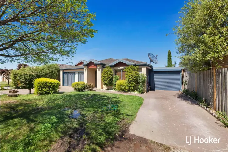 75 Langbourne Drive, Narre Warren South VIC 3805