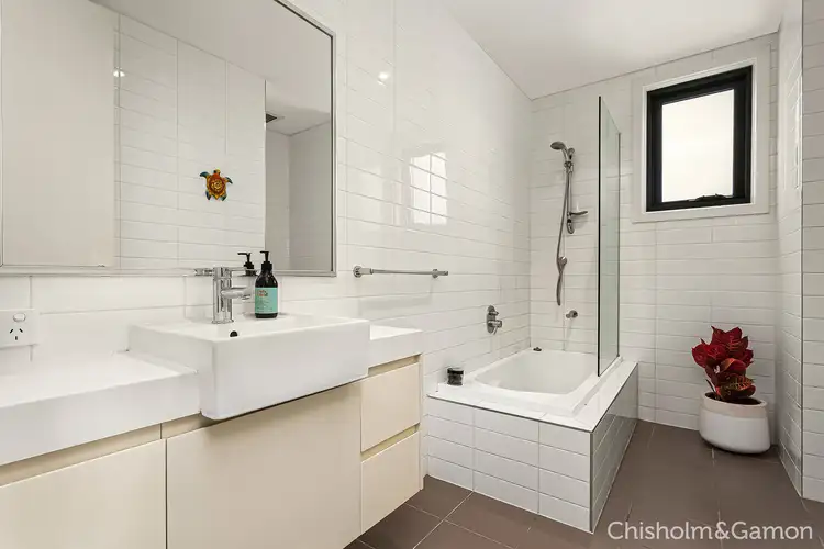 Sixth view of Homely apartment listing, 4/14 Nepean Highway, Brighton VIC 3186