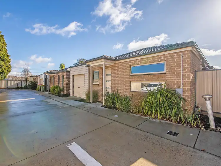 Main view of Homely house listing, 6 Ron Court, Canadian VIC 3350