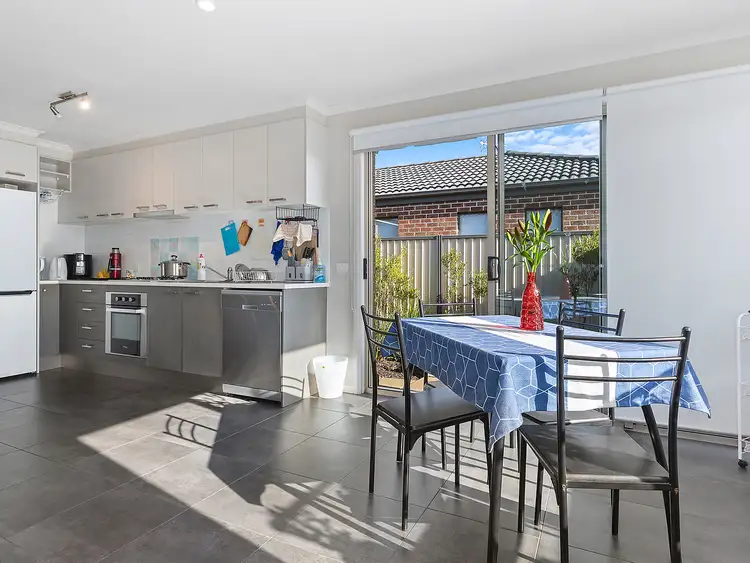 Fourth view of Homely house listing, 6 Ron Court, Canadian VIC 3350