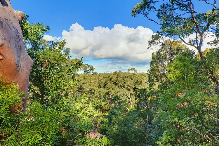 Fourth view of Homely house listing, 6 Glenlee Close, Mount Kuring-Gai NSW 2080