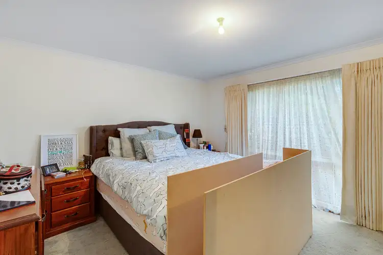 Sixth view of Homely house listing, 1 Sambuco Court, Sydenham VIC 3037