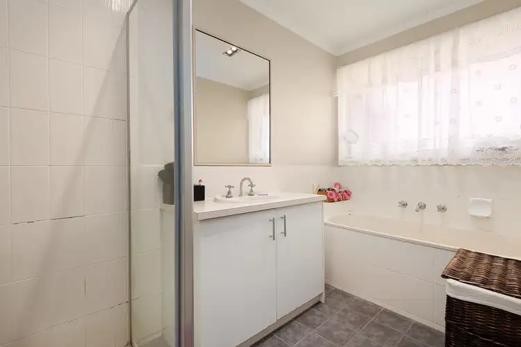 Sixth view of Homely unit listing, 2/20 Frost Drive, Delahey VIC 3037
