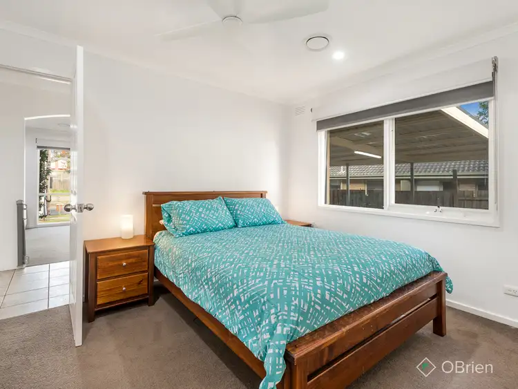 Fifth view of Homely house listing, 7 Dunraven Court, Langwarrin VIC 3910