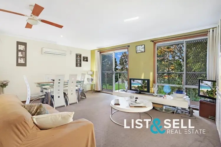 6 Enid Place, Ingleburn NSW 2565
