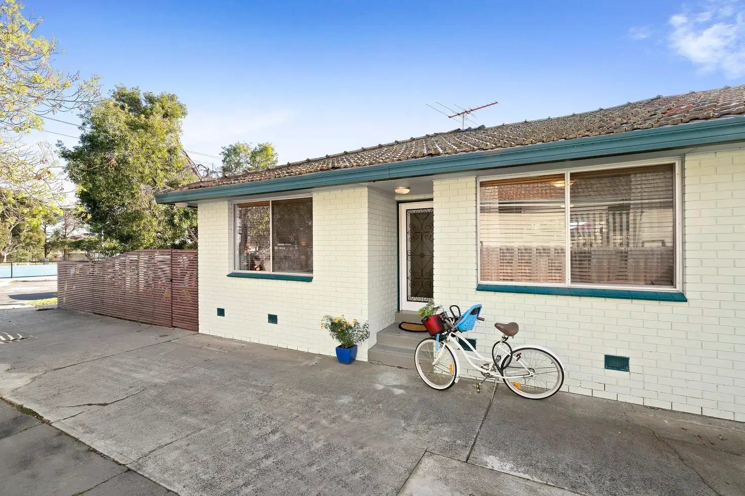 Main view of Homely unit listing, 1/36 Spratling Street, Reservoir VIC 3073