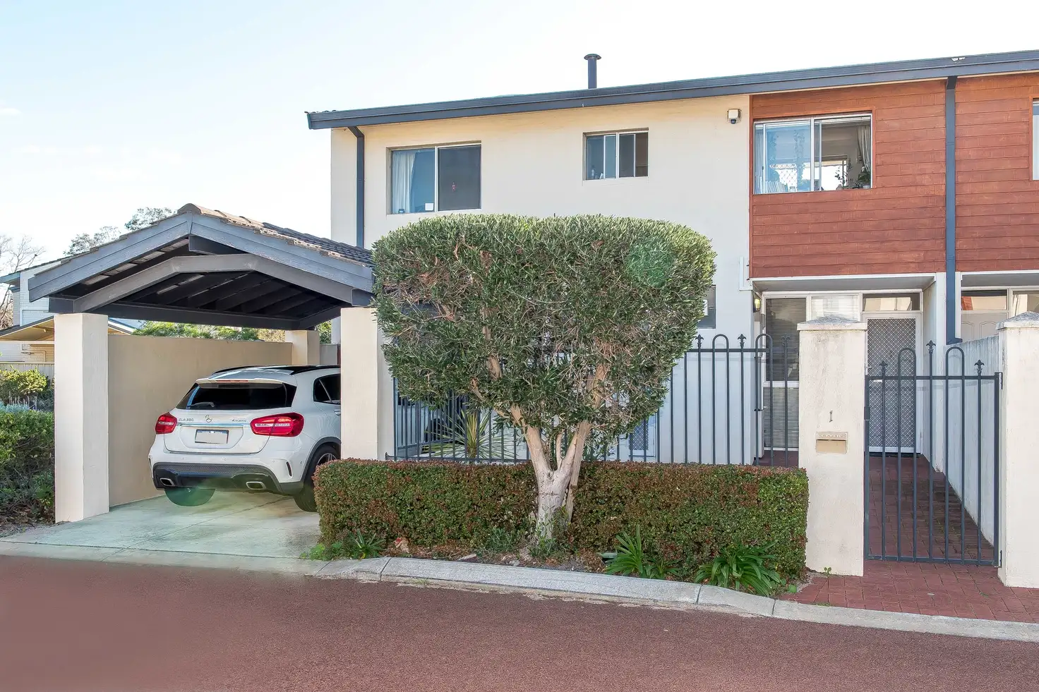 Main view of Homely townhouse listing, 1/24 Melinga Court, Karawara WA 6152
