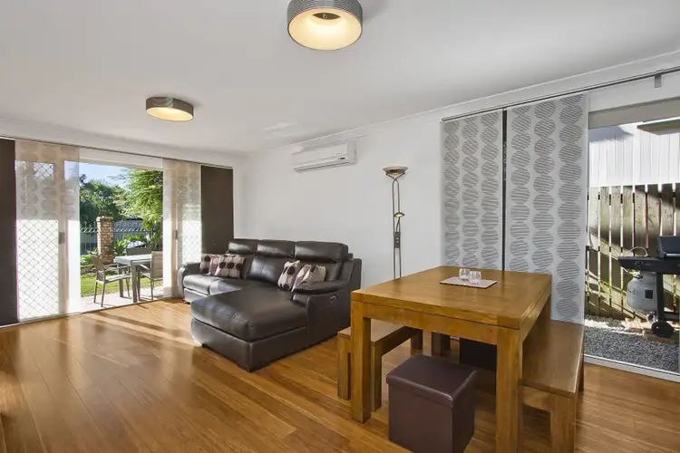 Main view of Homely townhouse listing, 2/167 Allen Street, Hamilton QLD 4007
