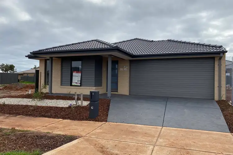Main view of Homely house listing, 5 Knebworth Drive, Strathtulloh VIC 3338