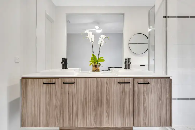 Sixth view of Homely house listing, 54 Bridgehaven Drive, Craigieburn VIC 3064