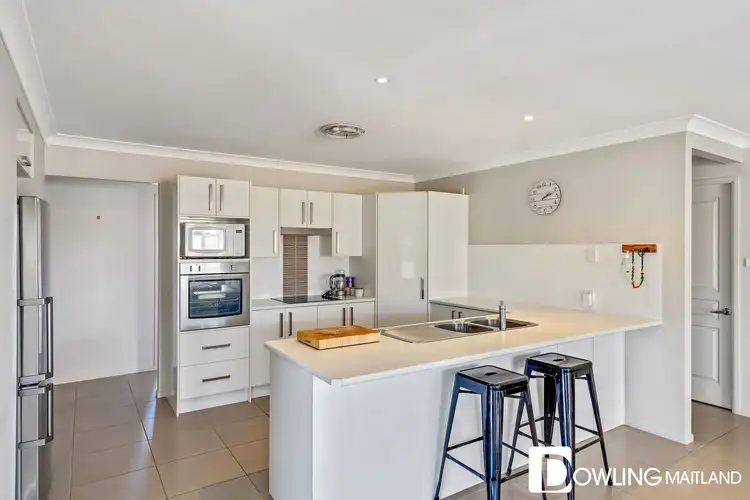 Fifth view of Homely house listing, 35 Kelly Circle, Rutherford NSW 2320