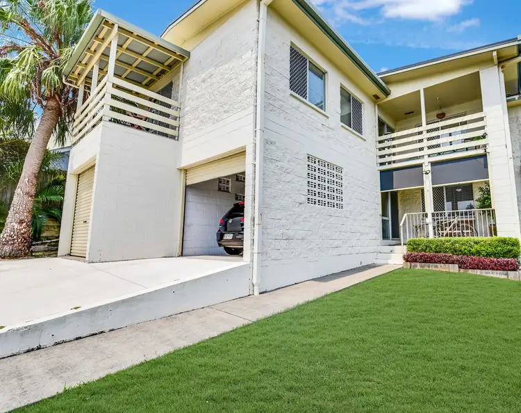 1/2 Pettigrew Street, Mooloolaba QLD 4557