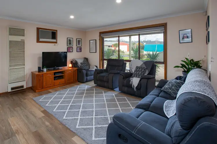 Third view of Homely house listing, 2 Sonia Court, Wodonga VIC 3690