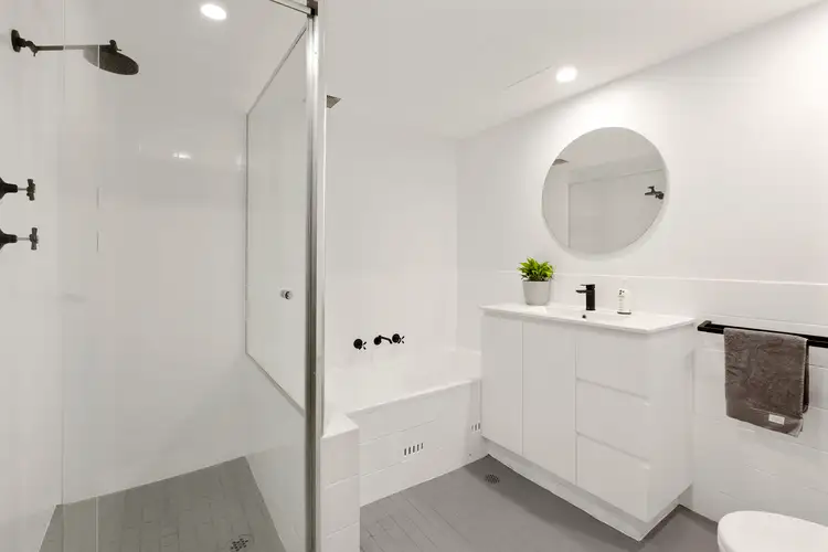 Sixth view of Homely apartment listing, 8/24 The Crescent, Dee Why NSW 2099