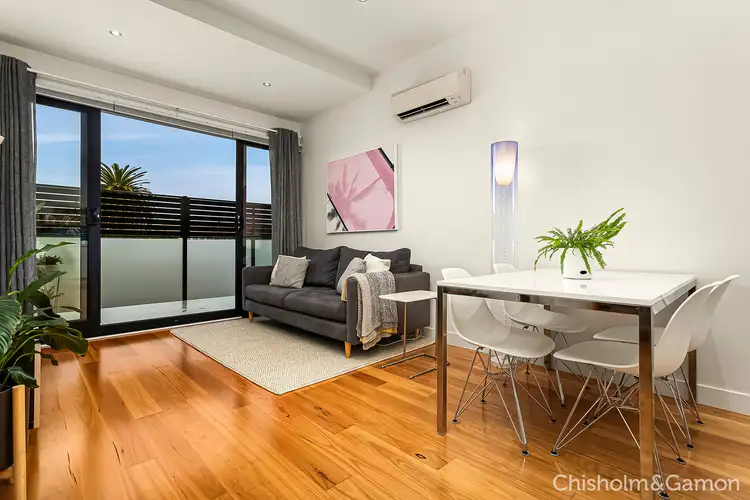 202/13 Wilton Grove, Elwood VIC 3184