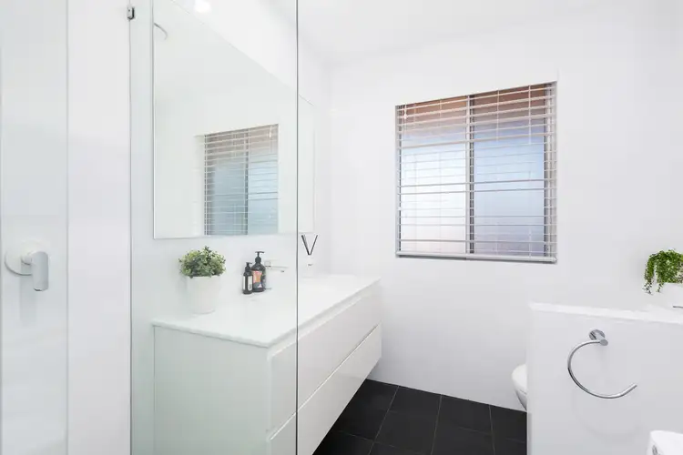 Fourth view of Homely apartment listing, 9/42 Seaview Street, Cronulla NSW 2230