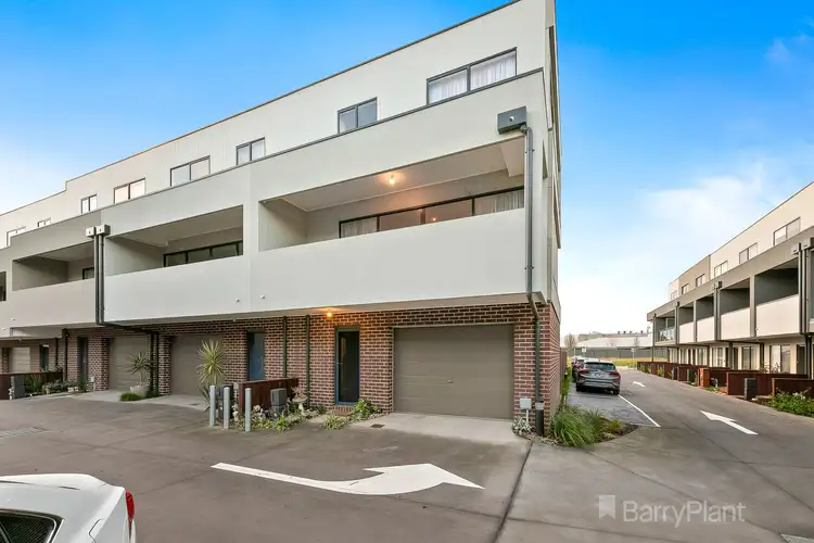 31 Rubus Way, Pakenham VIC 3810